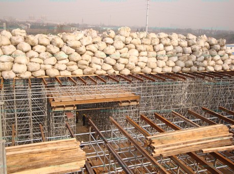 “碗扣式鋼管腳手架，適應時代需求才能長u發展”